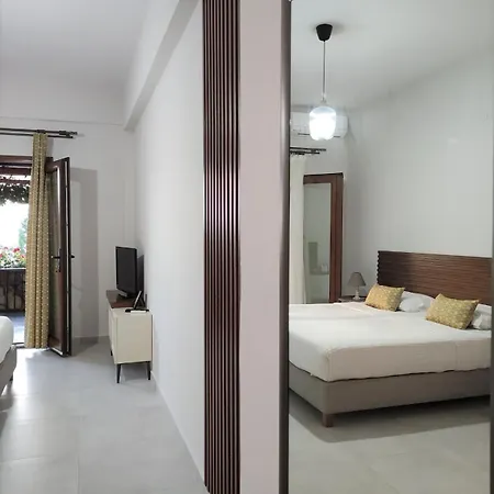 Pansion Katerina 3* Ουρανούπολη