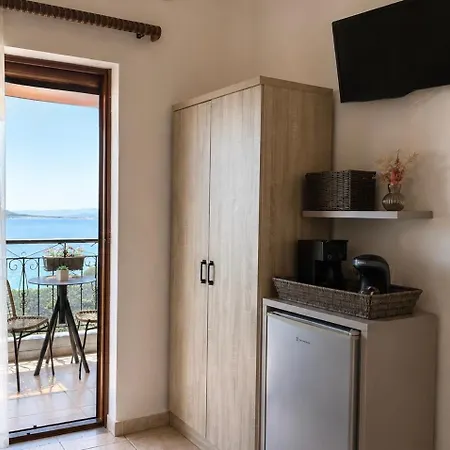 Pansion Katerina 3* Uranopoli