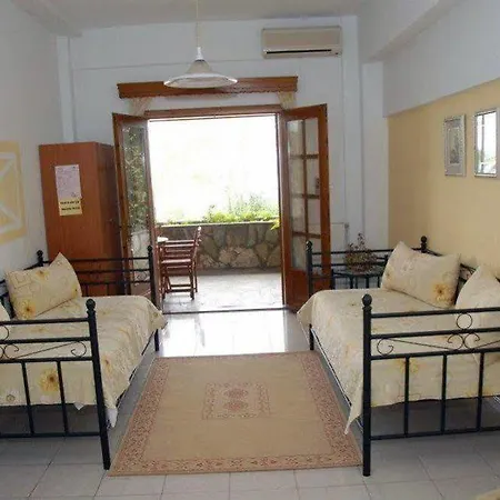 Pansion Katerina 3* Ουρανούπολη